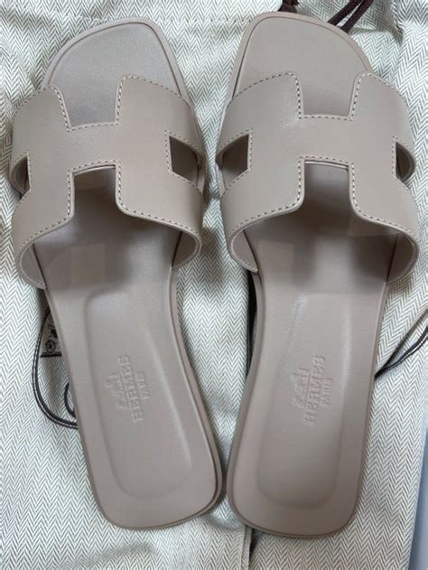 hermes beige mastic oran|Hermès Oran Sandals Review: Sizing, prices, dupes, and more.